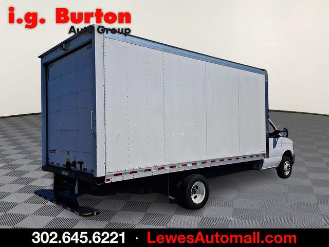 2024 Ford E-450 Cutaway Base