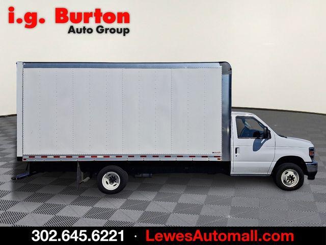 2024 Ford E-450 Cutaway Base