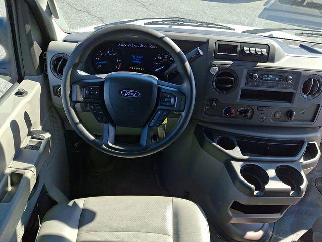 2024 Ford E-450 Cutaway Base