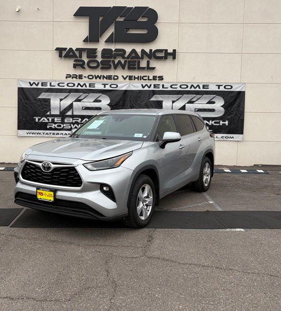 2024 Toyota Highlander LE