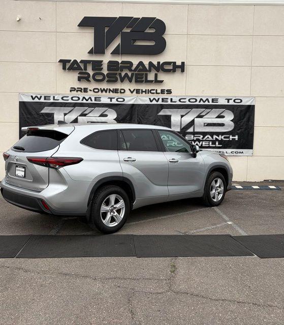 2024 Toyota Highlander LE