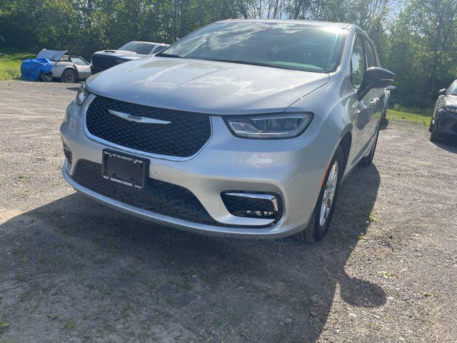 2026 Chrysler Pacifica Select for sale in Norwich, NY