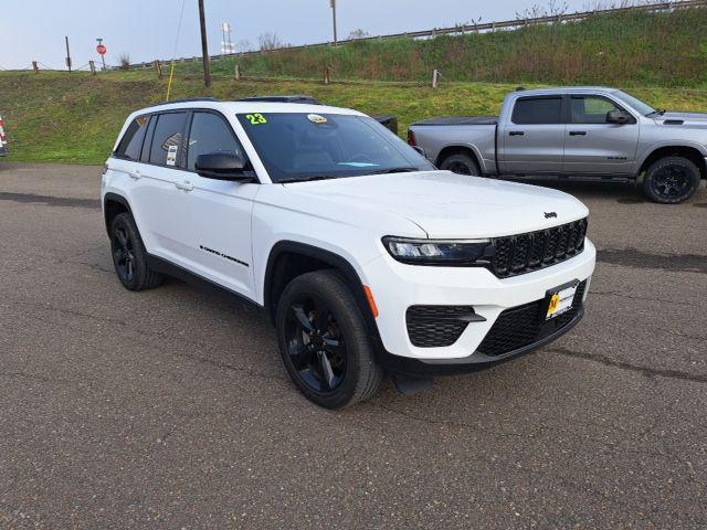 2023 Jeep Grand Cherokee Altitude 4x4
