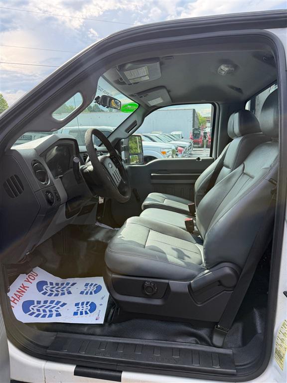 2015 Ford F-450 Regular Cab DRW 2WD