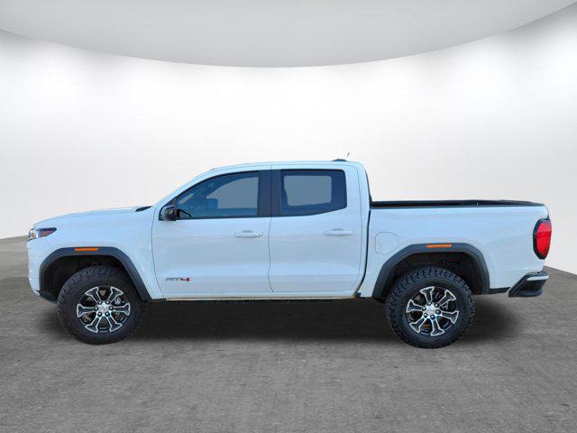 2023 GMC Canyon 4WD Crew Cab Short Box AT4