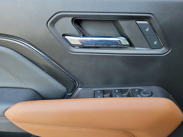 2023 GMC Canyon 4WD Crew Cab Short Box AT4