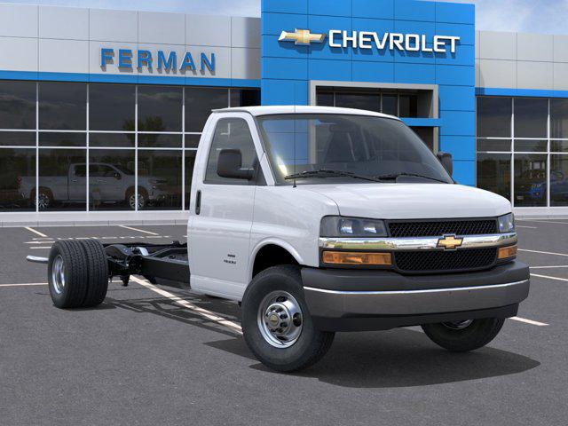 2026 Chevrolet Express Cutaway 4500 Van