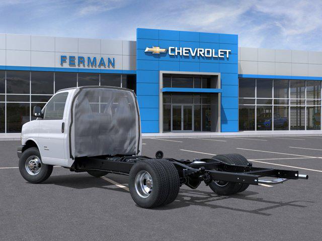 2026 Chevrolet Express Cutaway 4500 Van