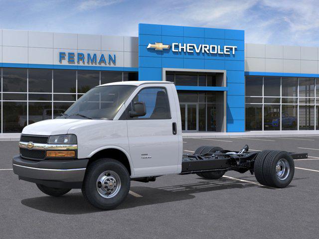 2026 Chevrolet Express Cutaway 4500 Van