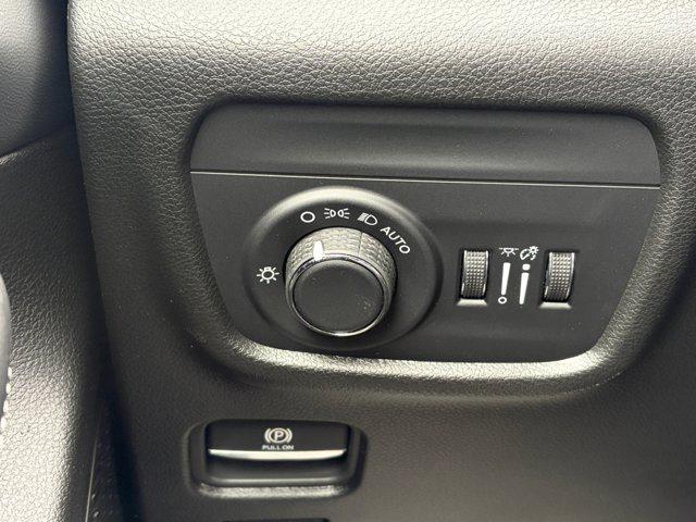 2026 Jeep Grand Cherokee L Altitude 4x4