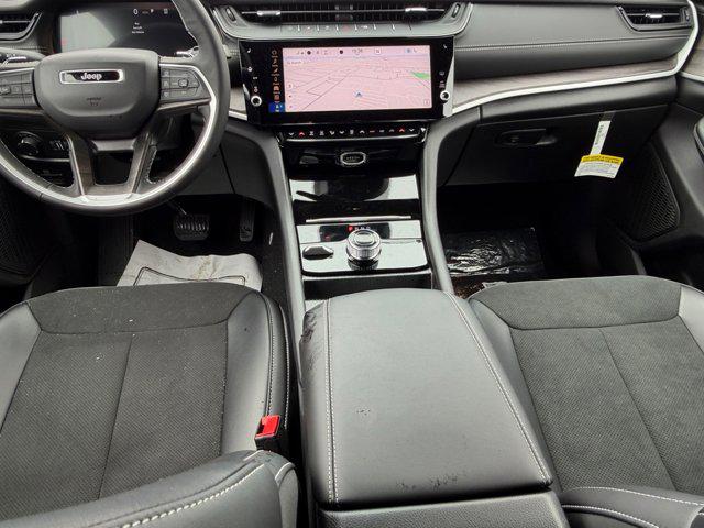 2026 Jeep Grand Cherokee L Altitude 4x4