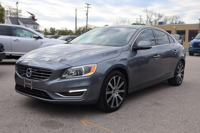 2017 Volvo S60 Inscription T5 Platinum