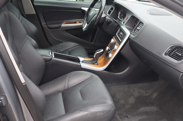 2017 Volvo S60 Inscription T5 Platinum
