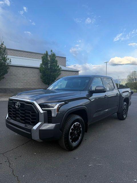 2026 Toyota Tundra SR5 CrewMax 5.5' Bed