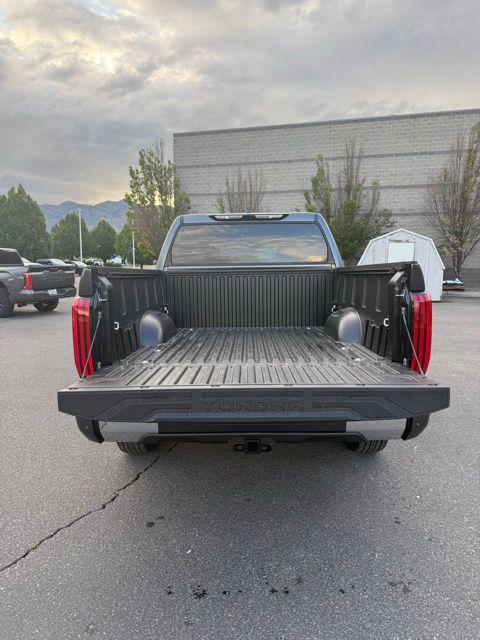 2026 Toyota Tundra SR5 CrewMax 5.5' Bed