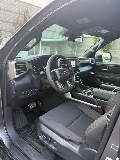 2026 Toyota Tundra SR5 CrewMax 5.5' Bed