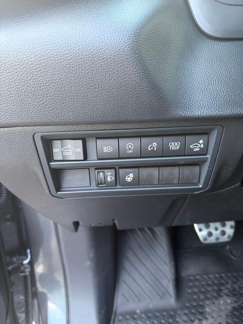2026 Toyota Tundra SR5 CrewMax 5.5' Bed