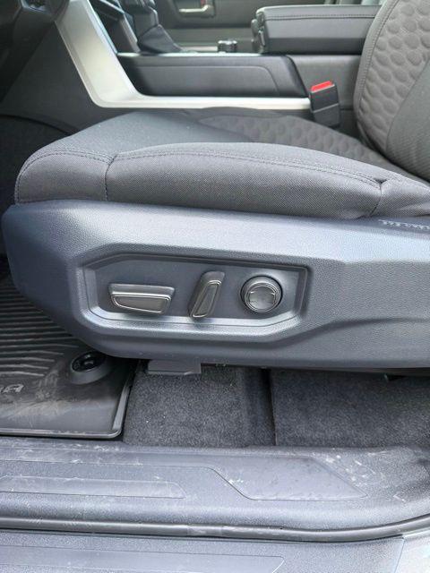 2026 Toyota Tundra SR5 CrewMax 5.5' Bed