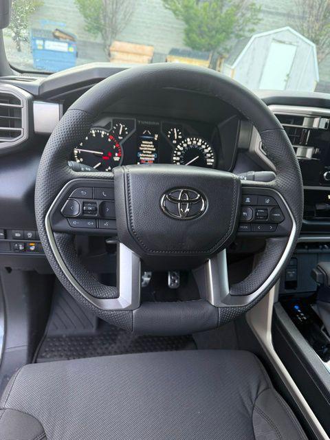 2026 Toyota Tundra SR5 CrewMax 5.5' Bed