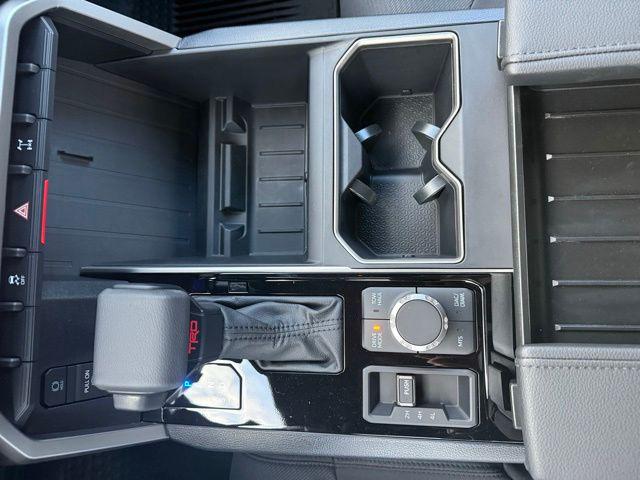 2026 Toyota Tundra SR5 CrewMax 5.5' Bed