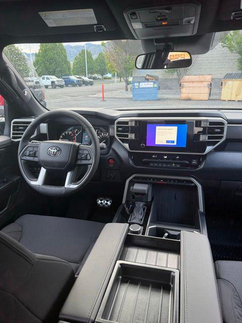 2026 Toyota Tundra SR5 CrewMax 5.5' Bed