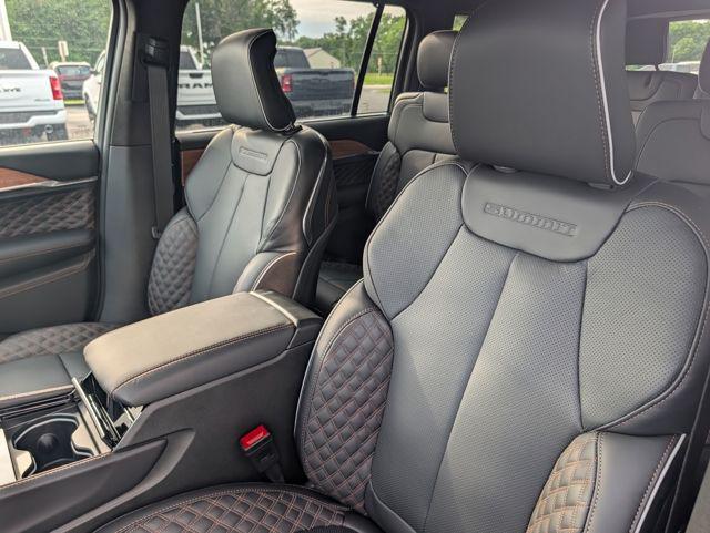 2026 Jeep Grand Cherokee L Summit 4x4