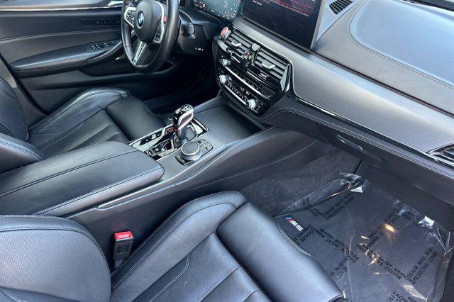 2022 BMW M5 Sedan