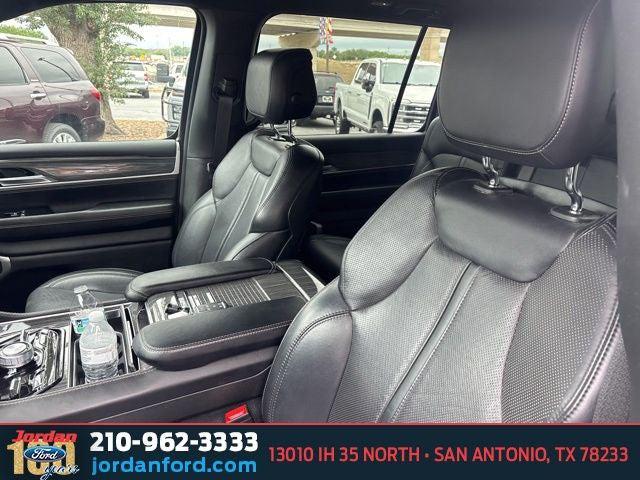 2022 Jeep Wagoneer Series III 4x4