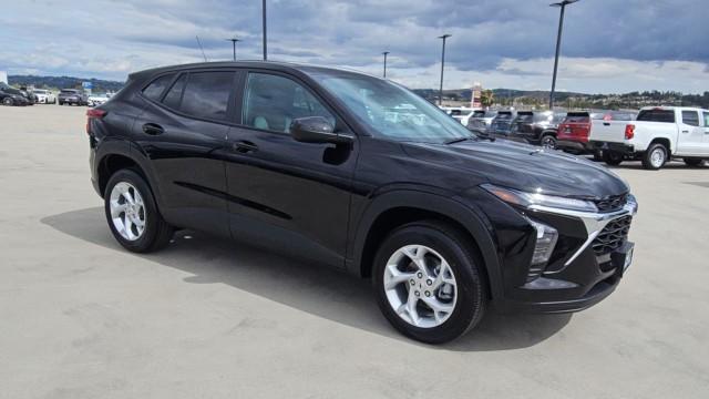 2026 Chevrolet Trax FWD LS