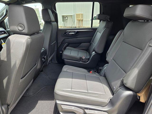 2026 Chevrolet Suburban LT, 4WD