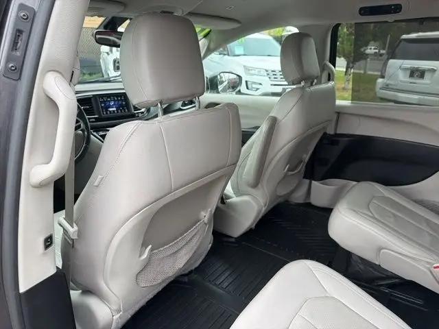 2018 Chrysler Pacifica Touring L
