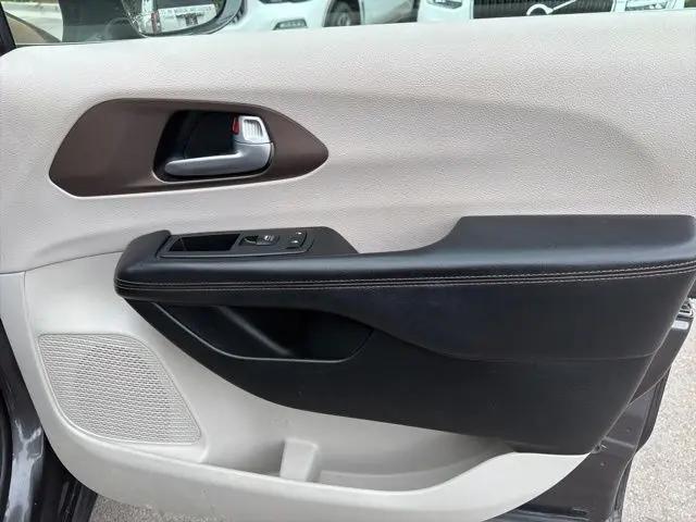 2018 Chrysler Pacifica Touring L