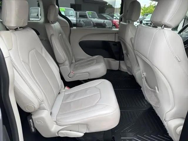 2018 Chrysler Pacifica Touring L