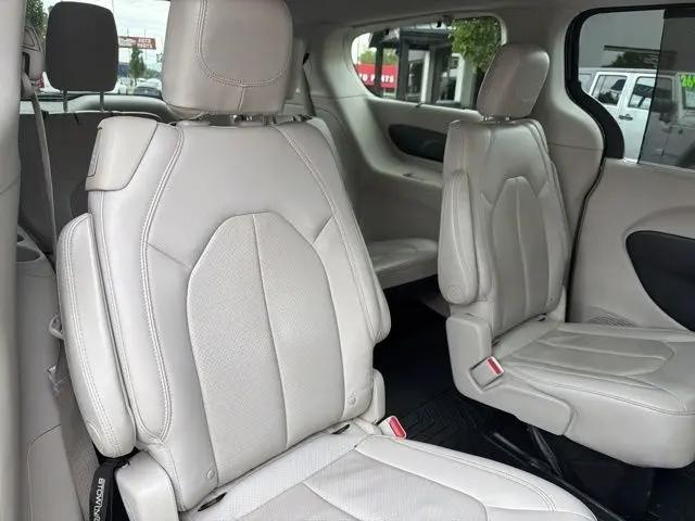 2018 Chrysler Pacifica Touring L