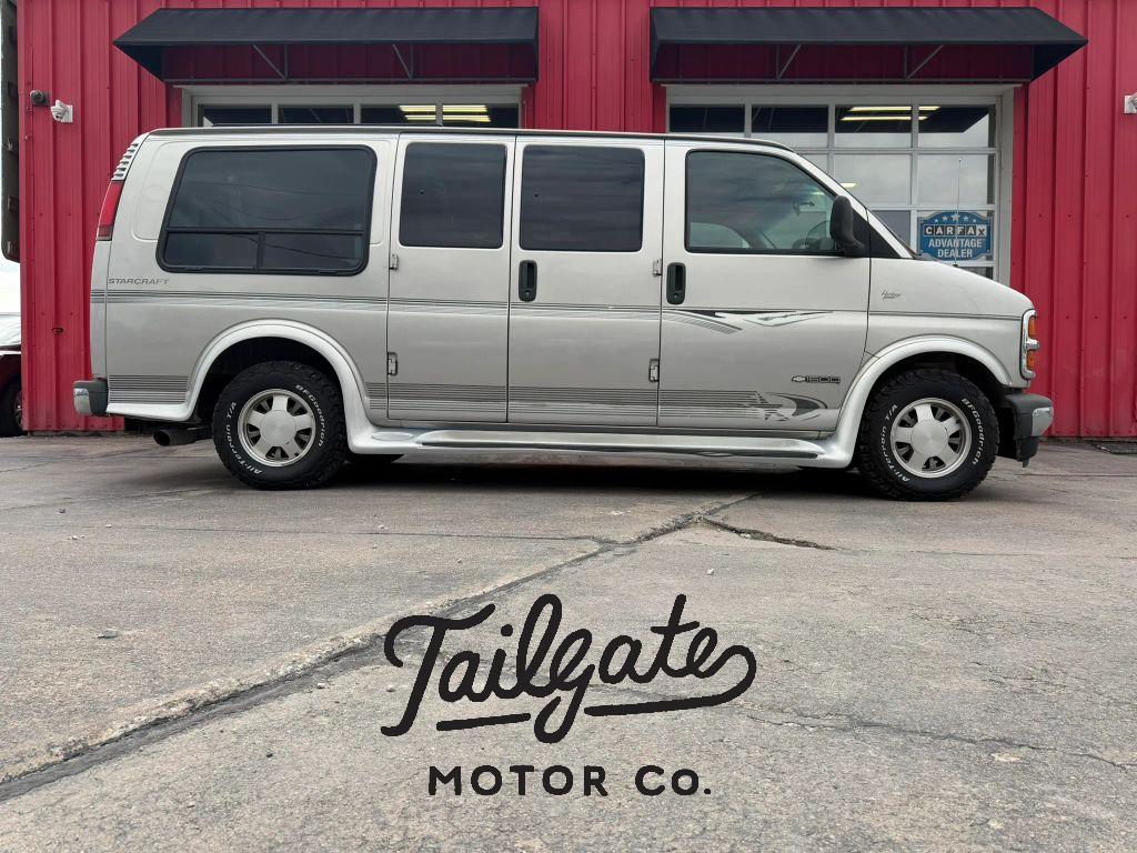 1998 Chevrolet Express 1500's photo