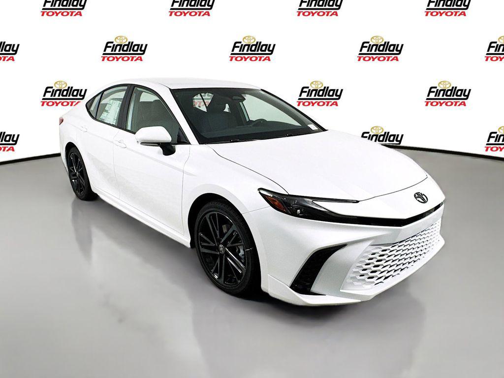 2026 Toyota Camry XSE Hybrid's photo