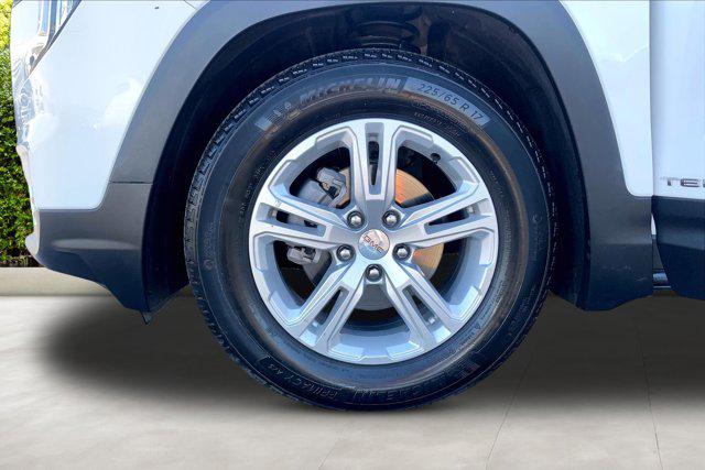2023 GMC Terrain FWD SLE