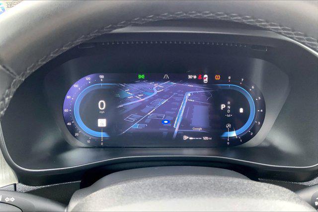 2023 Volvo XC40 B5 Plus Dark Theme