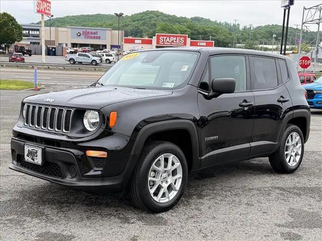 2023 Jeep Renegade Latitude 4x4 for sale in Beckley, WV
