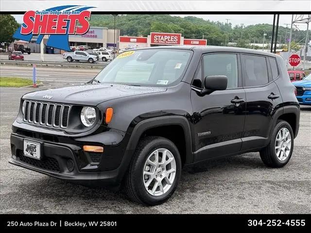2023 Jeep Renegade Latitude 4x4 for sale in Beckley, WV
