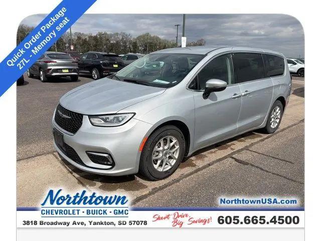 2023 Chrysler Pacifica Touring L for sale in Yankton, SD