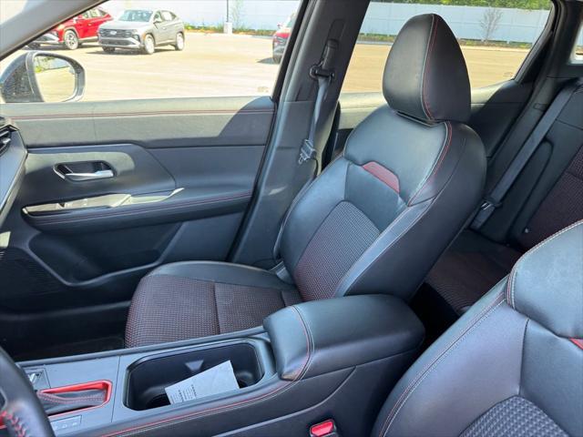2025 Nissan Kicks SR Intelligent AWD