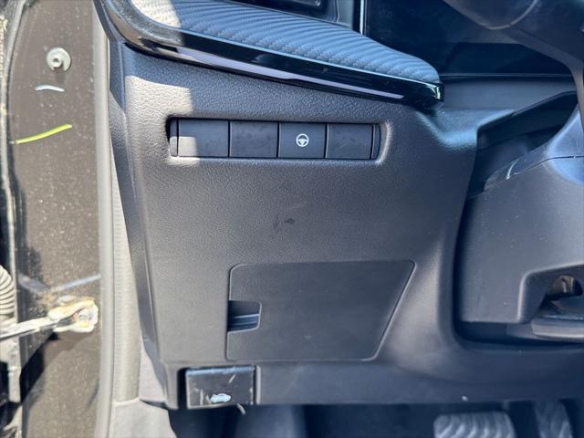 2025 Nissan Kicks SR Intelligent AWD