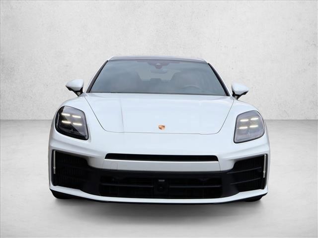 2025 Porsche Panamera 4