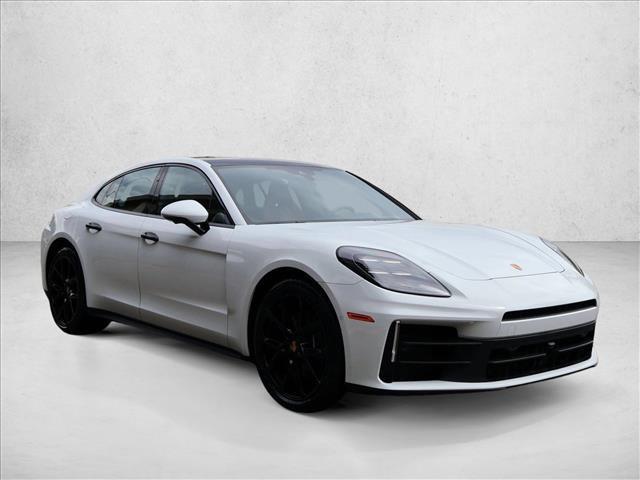 2025 Porsche Panamera 4