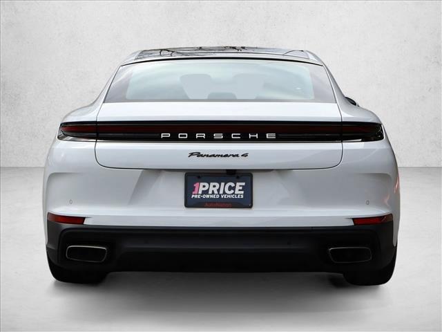 2025 Porsche Panamera 4