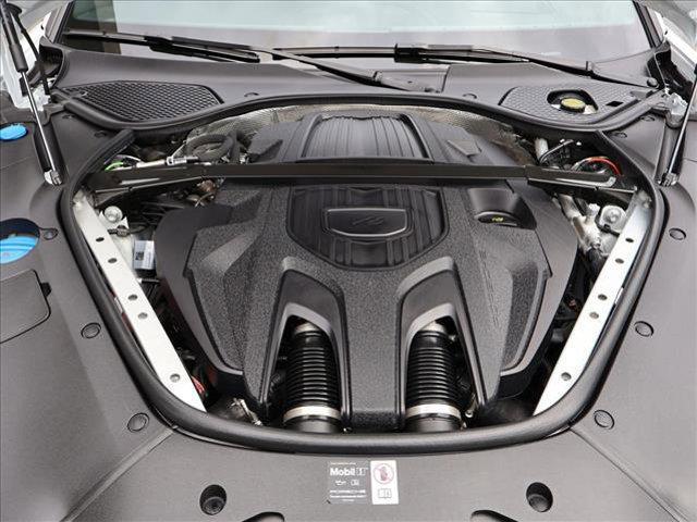 2025 Porsche Panamera 4