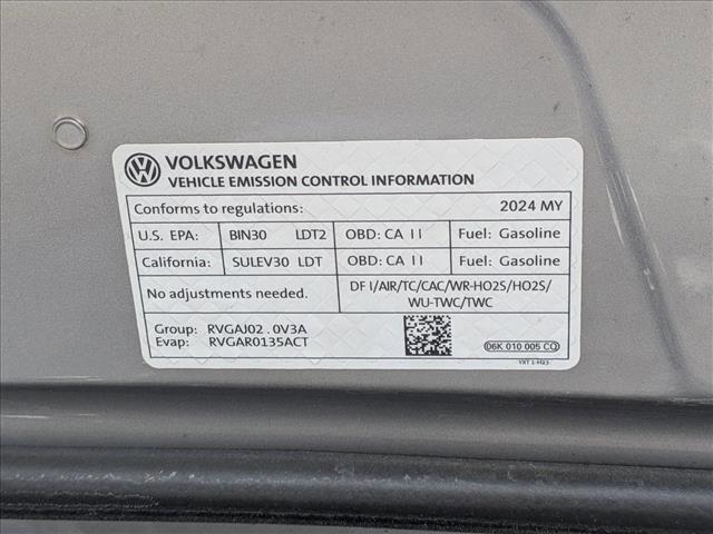2024 Volkswagen Tiguan 2.0T SE R-Line Black