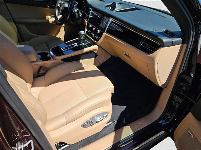 2024 Porsche Macan AWD