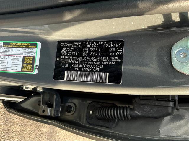 2025 Hyundai Elantra SEL Sport